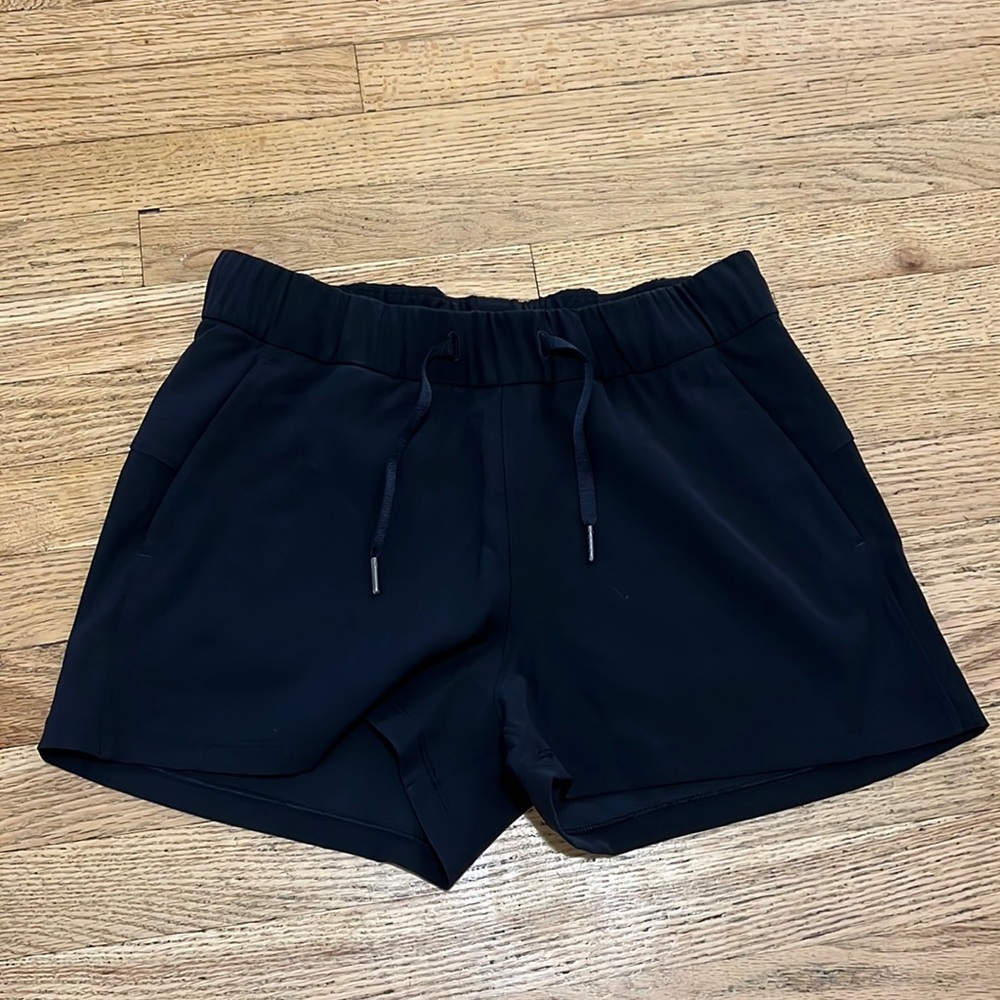 Black Lululemon size 6 shorts